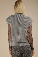 Load image into Gallery viewer, Two Tone Ribbed Knit Sweater Vest