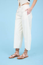 Load image into Gallery viewer, Ecru Wide Leg Capri Pant