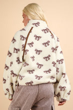 Load image into Gallery viewer, Cream &amp; Cocoa Printed Bow Sherpa