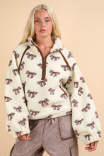 Load image into Gallery viewer, Cream &amp; Cocoa Printed Bow Sherpa