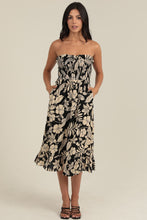 Load image into Gallery viewer, Smocked Top Strapless Midi Dress