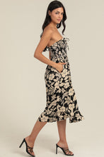 Load image into Gallery viewer, Smocked Top Strapless Midi Dress