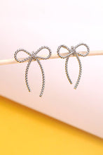 Load image into Gallery viewer, Rope Bow Design Stud Earrings