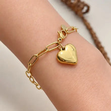 Load image into Gallery viewer, Golden Heart Link Bracelet