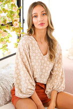 Load image into Gallery viewer, V-Neck Balloon Sleeve Geo Printed Woven Blouse