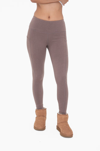 Micro-Ribbed Swoop Back Pocket Leggings