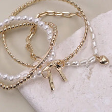 Load image into Gallery viewer, A Pretty Little Bow Bracelet Set