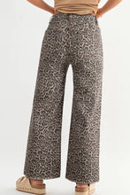 Load image into Gallery viewer, Leopard Frayed Edge Wide Leg High Waist Jeans