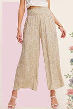 Load image into Gallery viewer, Beige &amp; Cream Smocked Waist Pant