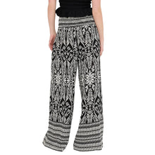Load image into Gallery viewer, Black &amp; Ivory Smocked Waist Wide Leg Pant