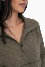 Load image into Gallery viewer, Quilted Zipper Collar Sweatshirt