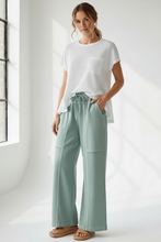 Load image into Gallery viewer, Outfit with Chunky Flat Tan Sandals