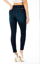 Load image into Gallery viewer, KanCan High Rise Skinnies