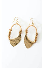 Load image into Gallery viewer, Vintage Gold Beaded Drop Earrings
